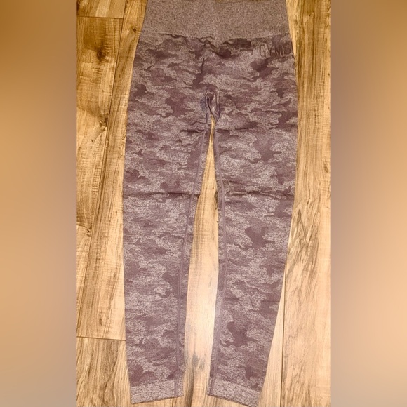 Gymshark Purple Camouflage Leggings - Picture 2 of 3